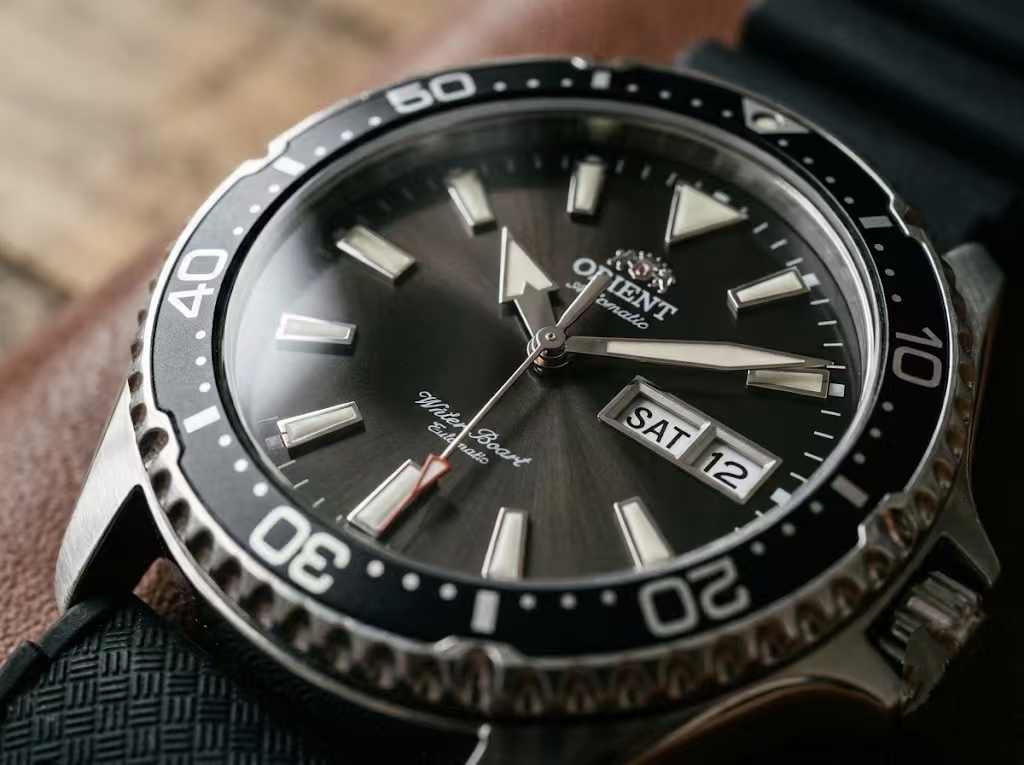 Orient Kamasu Dial Details and Bezel Alignment Close-Up